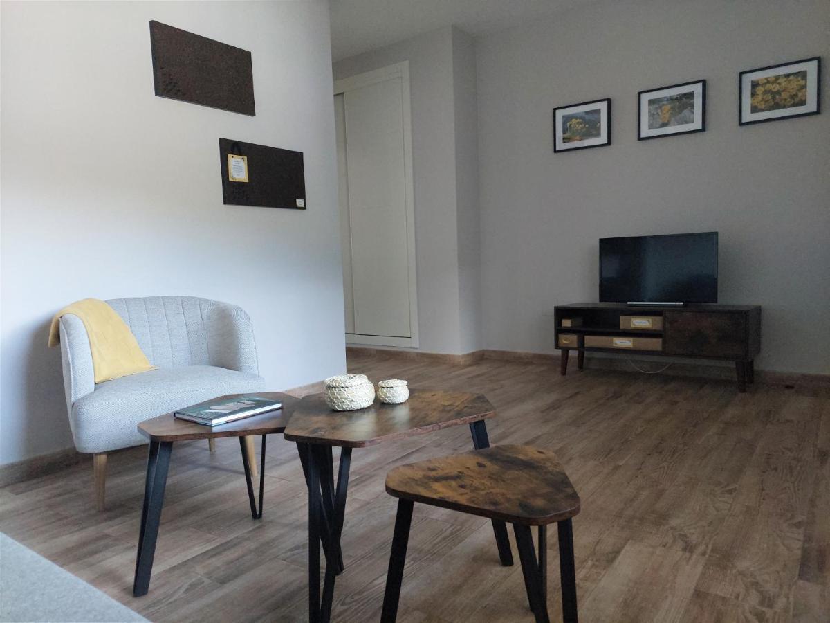 Apartamento Las Campanitas Nunomoral Esterno foto